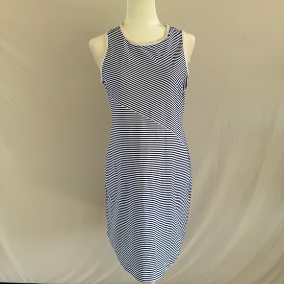 Tommy Bahama Striped Sleeveless Dress Blue White Size S/P vacation - Picture 2 of 10